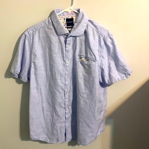 Stylish collar and pocket